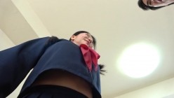NEO-809 セーラー服熟女失禁羞恥 美原咲子