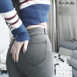 最新2018极品爆乳女神私人玩物新作之领家小姐姐的蜜桃臀 嫩鲍超诱惑 魔鬼身材 高清私拍52P 高清960P完整版