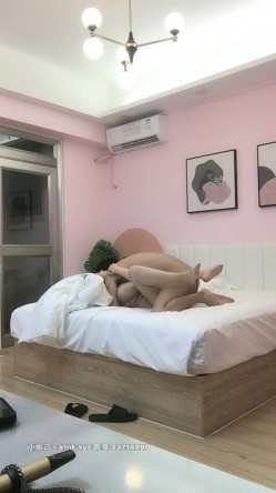 泡良大佬最新作品,【纯约良家少女&91约妹达人】,良家小少妇坠入爱河,深夜开房啪啪,口交女上各种配合,超清镜头画质完美