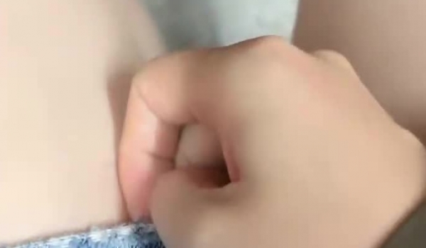 【贫穷的女学生】研究生下海~! 天然美乳~宿舍跳