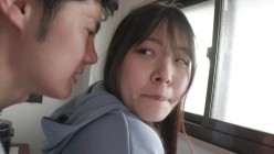 MIDV-307 「キスして欲しい…」バイト先の後輩がまさかのベロキス魔…我慢なんて出来なかった僕はカノジョの事を忘れてヤリまくった週末。 八木奈々