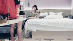 【探花99999】新晋探花 苗条00后小姐姐 胸大有料 口交啪啪 温柔配合