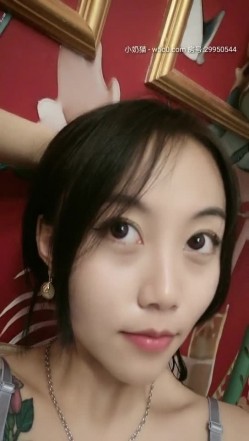 大一学生 形象好气质佳的小骚货下海直播,穿上性感肚兜舔鸡巴嗦了蛋,各种抽插,最后口爆射了满满一嘴营养液