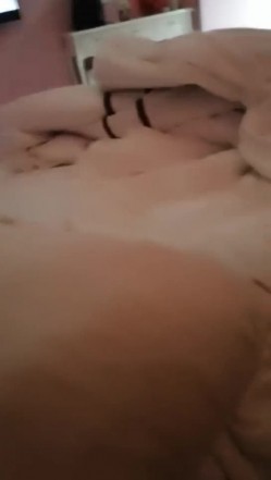 大神早期未流出,【爱情故事】极品御姐 网恋奔现 酒店开房 第一次见面女的害羞 软磨硬泡 无套干好几次
